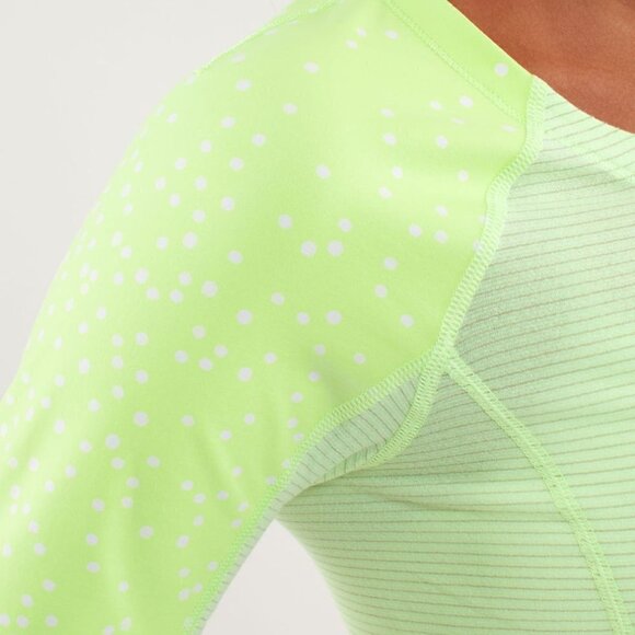 Lululemon Run: Turn It Up Tee - 12 - Picture 3 of 7